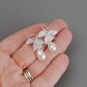 White Pearl Bridal Earrings - Swaro..